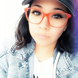 Meet your Posher, Candace